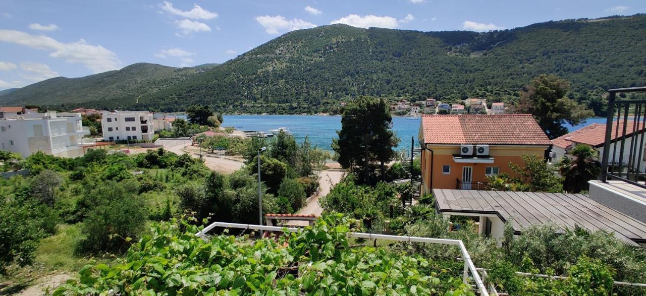 Apartmani Grebastica Apartment Grebastica