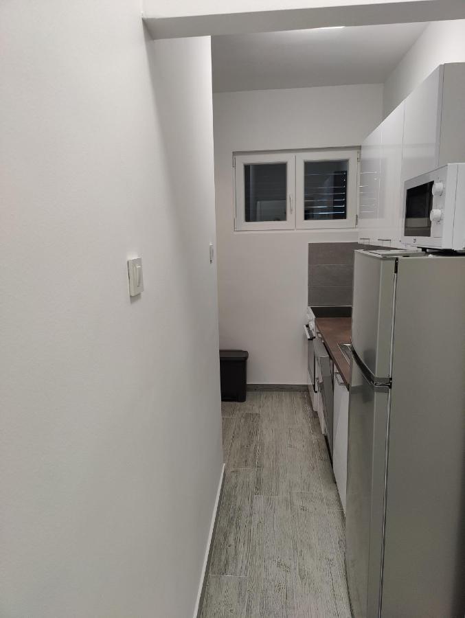 Apartmani Grebastica Apartment *