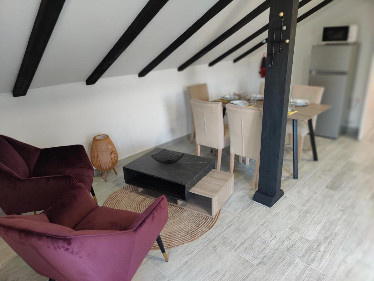 Apartmani Grebastica *