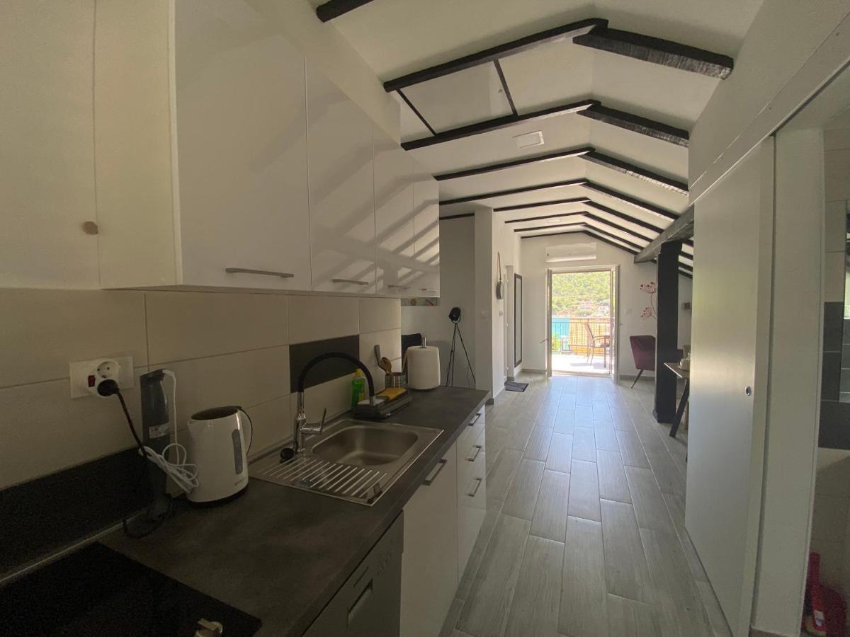 Apartmani Grebastica Apartment