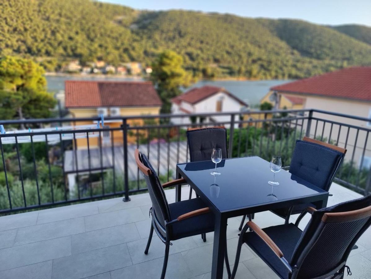 Apartmani Grebastica Apartment Grebastica