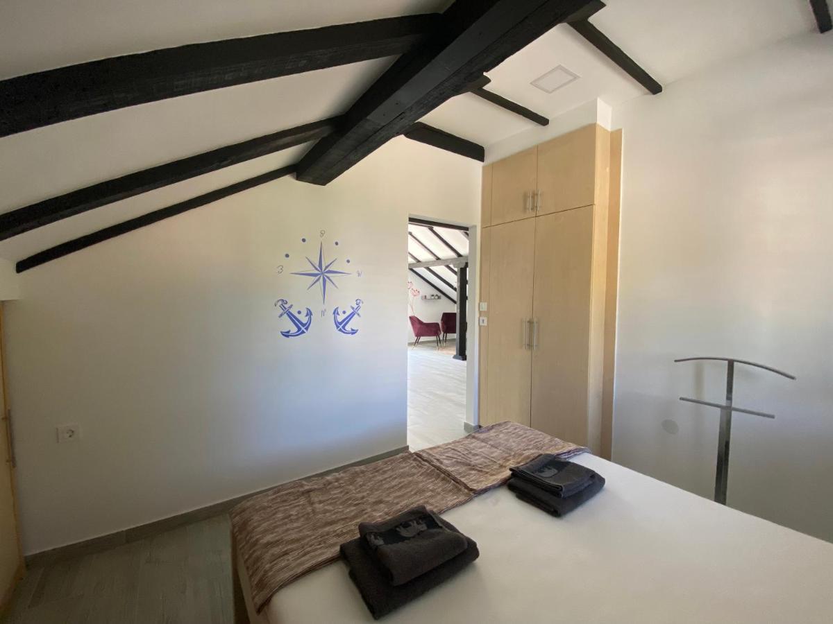 Apartmani Grebastica Apartment *
